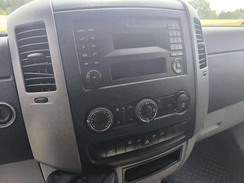 Mercedes-Benz Sprinter (2015) 2.2 DOLOŽENÉ KM - fotka 23 z 30