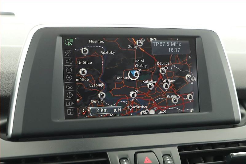 BMW Řada 2 (2015) Advantage 218d Gran Tourer - fotka 13 z 20