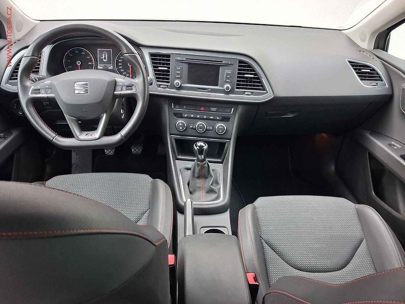 Seat Leon (2014) 1.4 TSi, FR, výhřev sed - fotka 8 z 16