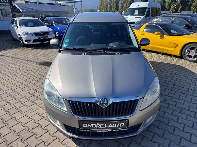 Škoda Roomster (2011) 1,2 TSI 77 KW KILOMETRY TAŽNÉ - fotka 8 z 50