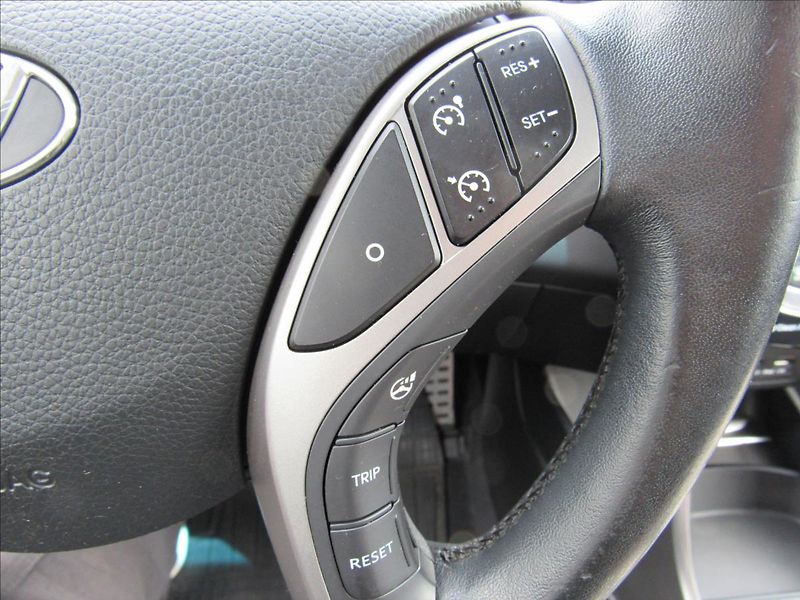 Hyundai i30 1,6 GDI 99kW Automat - fotka 20 z 32