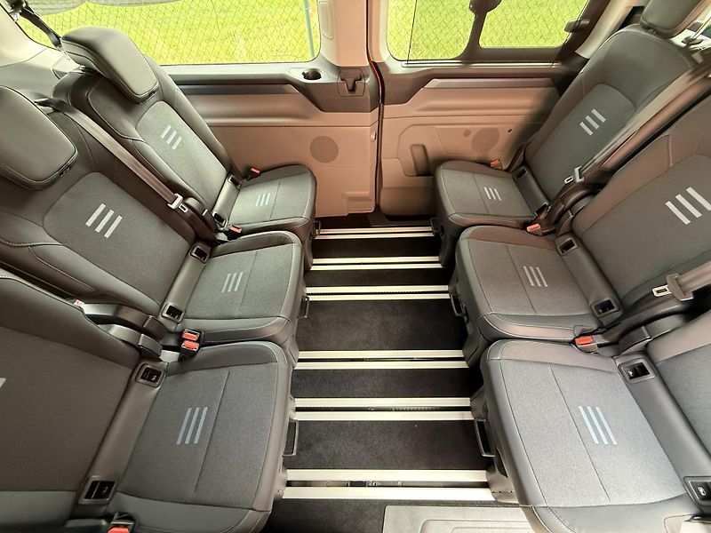 Ford Tourneo Custom (2025)  2,5 PHEV 171 kW Active L2 - fotka 5 z 7