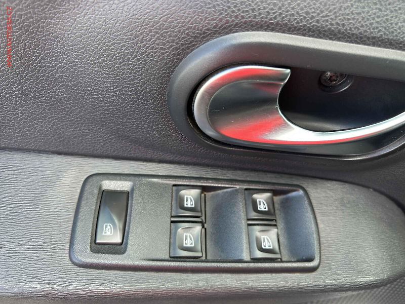 Dacia Lodgy (2021) 1.5DCi, 1.maj,ČR, Navi, AC - fotka 11 z 19
