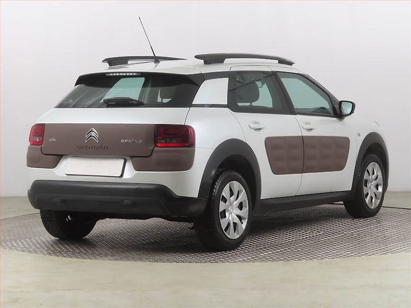 Citroën C4 Cactus (2017) 1.2 PureTech, Serv.kniha - fotka 5 z 16