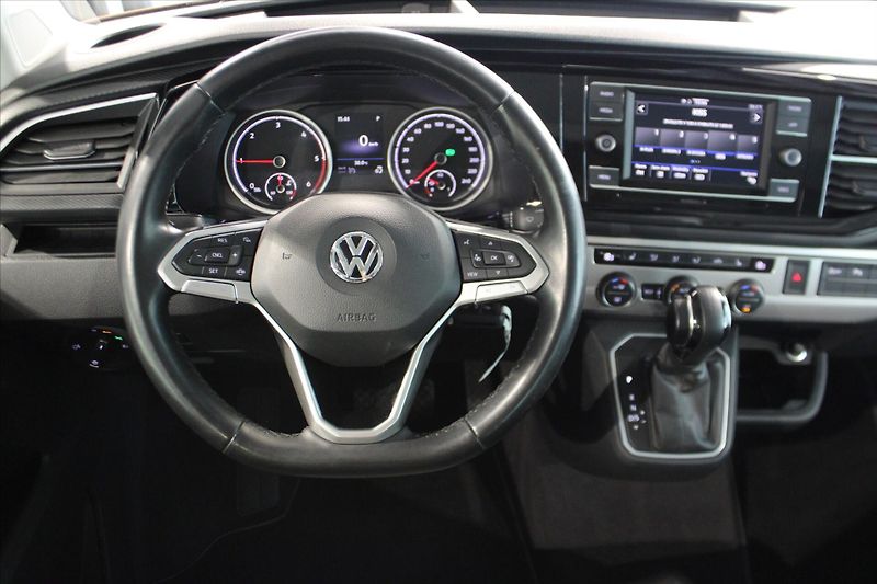 Volkswagen Multivan TDi Trendline DSG Tažné/Fullse - fotka 12 z 28