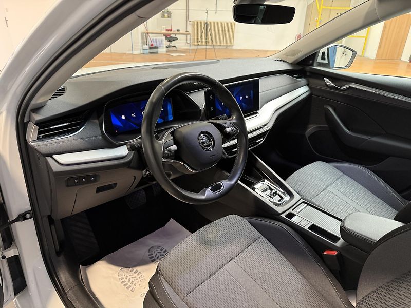 Škoda Octavia 2.0 TDI 110kW DSG Style Combi - fotka 5 z 14