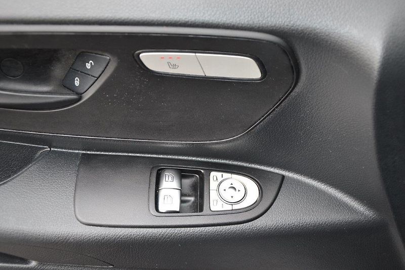 Mercedes-Benz Vito 4x4  7G automat 8-míst - fotka 8 z 29