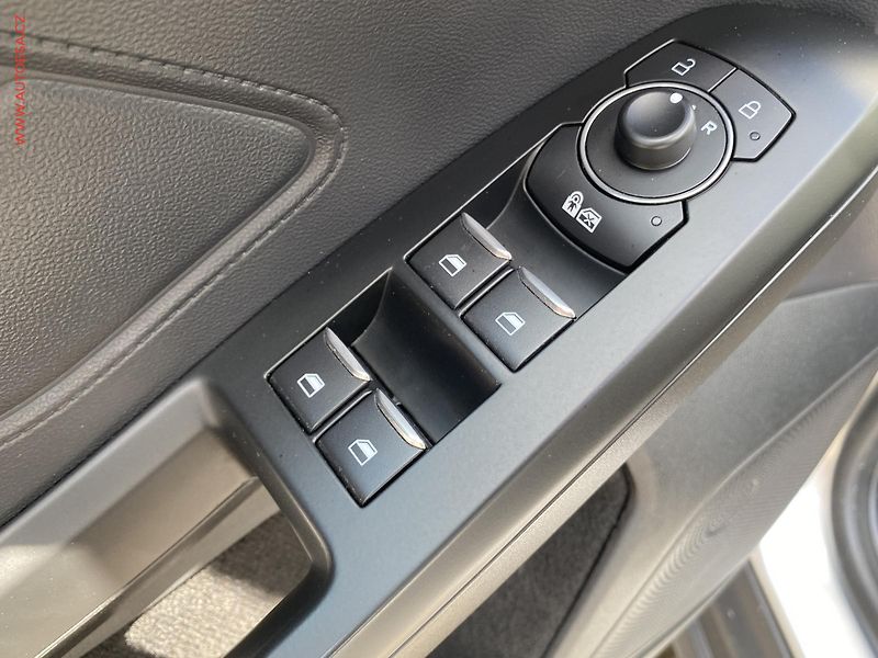 Ford Focus (2021) 1.5 TDCi, ČR, Trend, navi - fotka 13 z 17