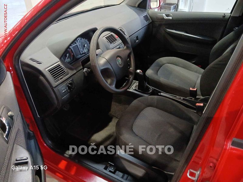 Škoda Fabia (2007) 1.2i, 2.maj,ČR, TZ - fotka 3 z 3