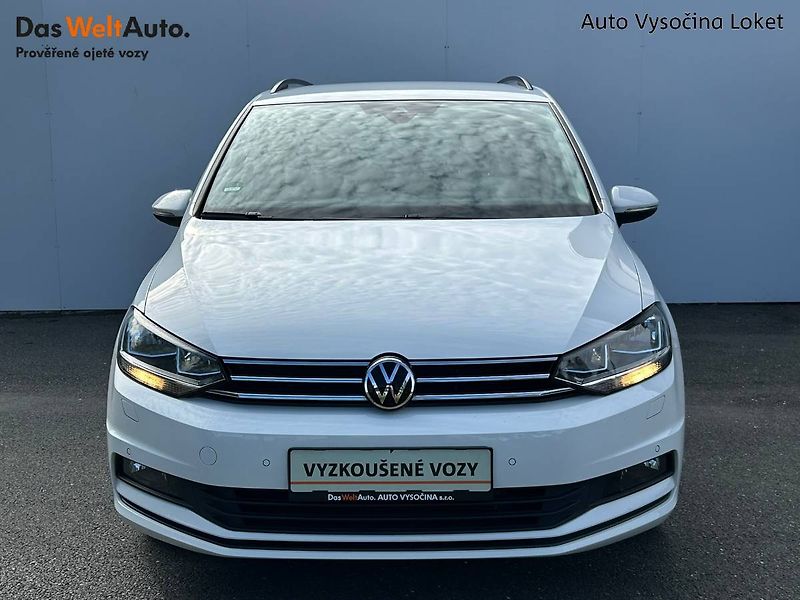 Volkswagen Touran (2022) 2.0 TDI 110kW DSG tažné - fotka 4 z 35