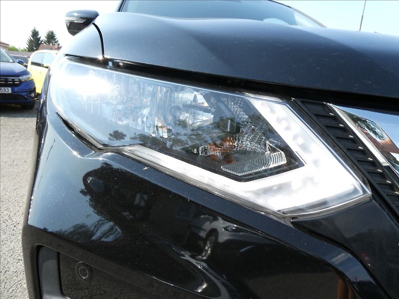Nissan X-Trail 2,0 dCi 130kW 4x4 DPH, ČR - fotka 5 z 41