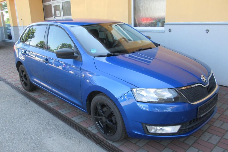 Škoda Rapid 1.2 TSi KLIMA - fotka 1 z 18