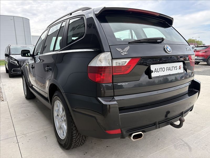 BMW X3 2,0 Č.R servisovano 6MT - fotka 12 z 31