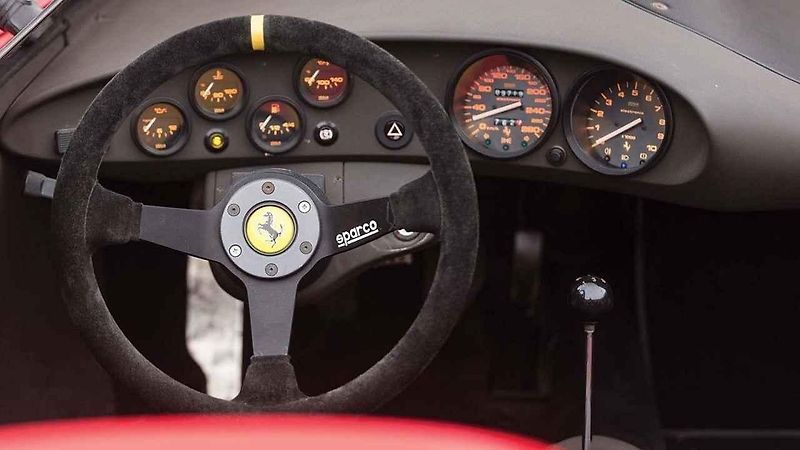 Koncept Ferrari 328 GTS Conciso.