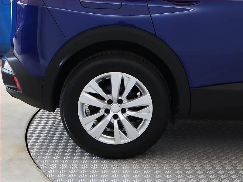 Peugeot 3008 (2020) 1.5 BlueHDi, ČR,1.maj - fotka 12 z 15