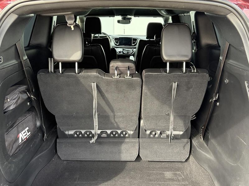 Chrysler Pacifica (2023) Touring L AWD S paket + LPG - fotka 28 z 30