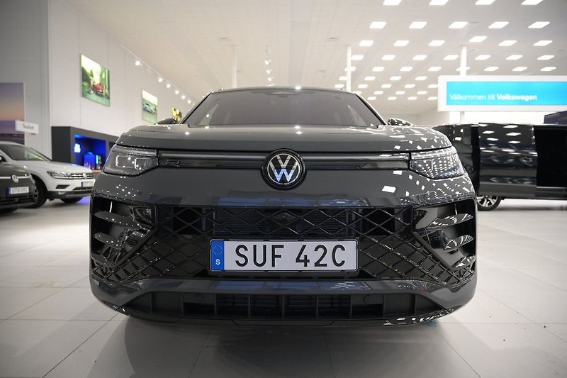 Volkswagen Tayron TDI 4M R-Line 7m 360 NezT Taž - fotka 2 z 29