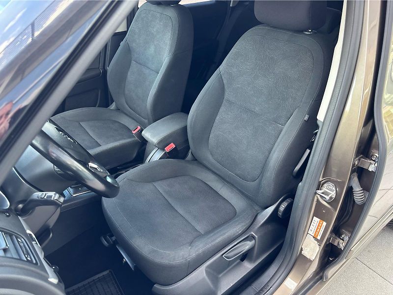 Škoda Yeti 1.2TSi 81kW Ambition PLUS DSG - fotka 21 z 30