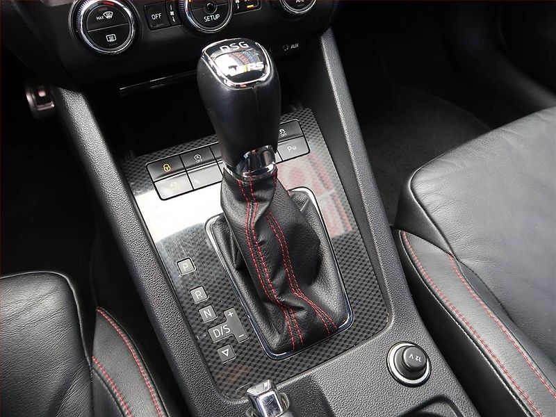 Škoda Octavia (2013) RS 2.0 TDI, Automat, Navi - fotka 13 z 19