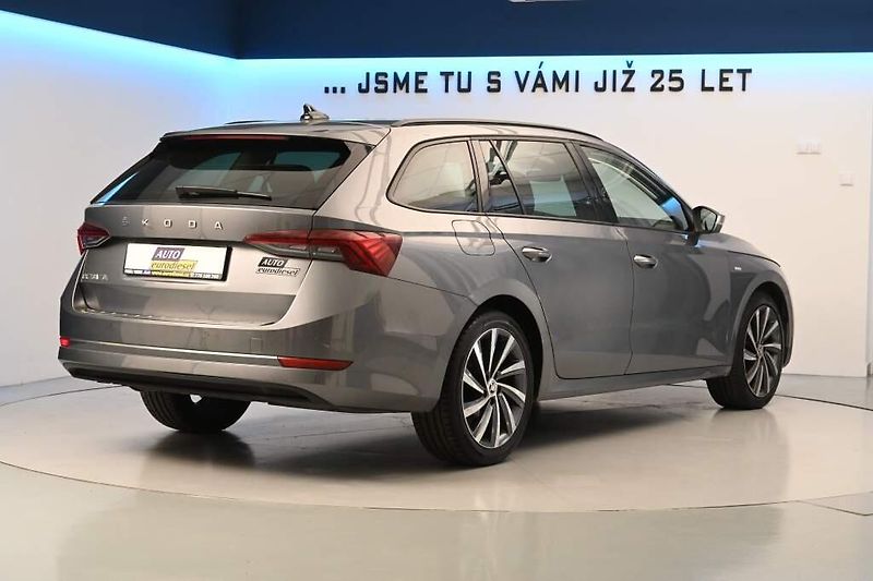 Škoda Octavia (2023) 2.0 LED TOUR VIRTUAL Tažné Nez - fotka 5 z 36