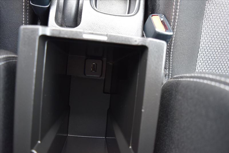 Suzuki SX4 S-Cross 1,6 D 88KW NOVÁ STK TAŽNÉ 4X4 - fotka 43 z 49