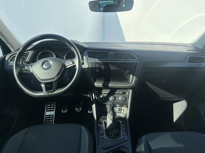 Volkswagen Tiguan (2020) 1.5 TSI 96 kW Head-Up - fotka 22 z 32