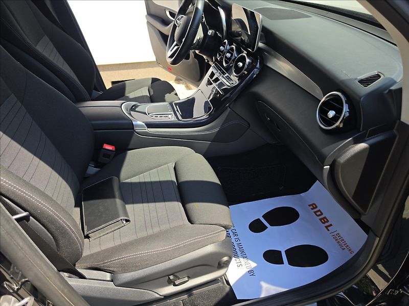 Mercedes-Benz GLC 2,0 CRDi 200D 4MATIC NAVI KAME - fotka 32 z 41