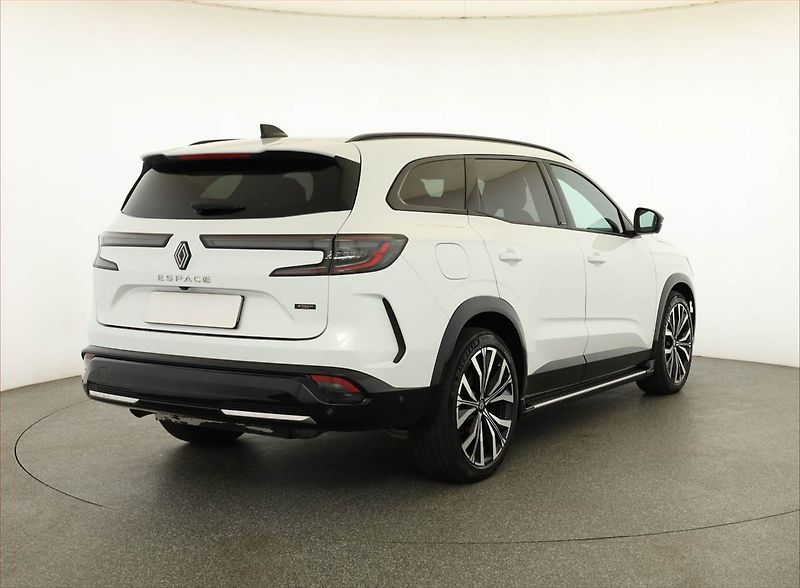 Renault Espace (2023) E-Tech FHEV 200 - fotka 5 z 24