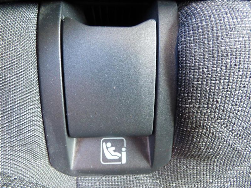 Volkswagen Golf 1,0 TSI Virtual Cockpit  Life - fotka 19 z 49