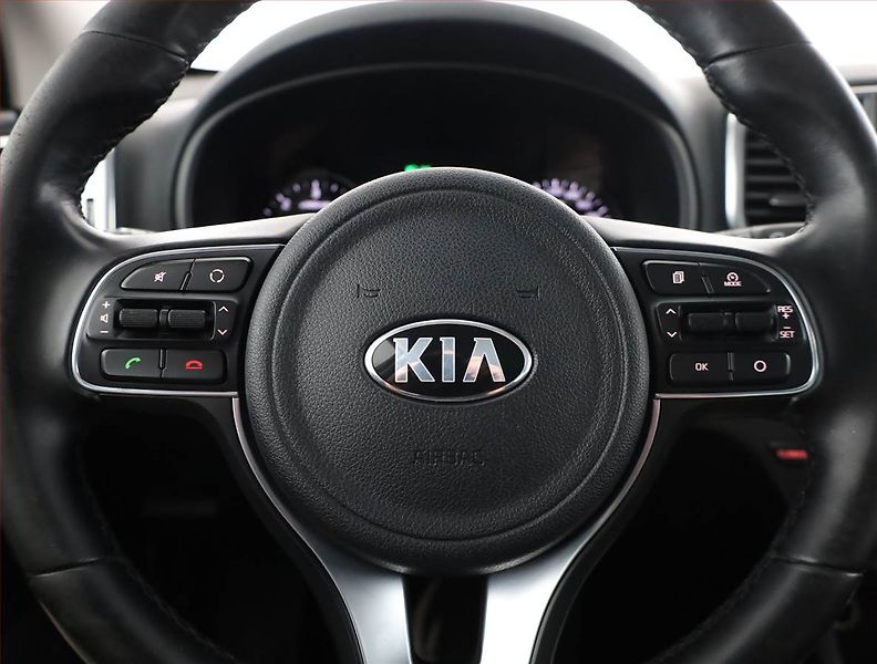 Kia Sportage (2016) 2.0 CRDi, 4X4, Automat - fotka 8 z 16