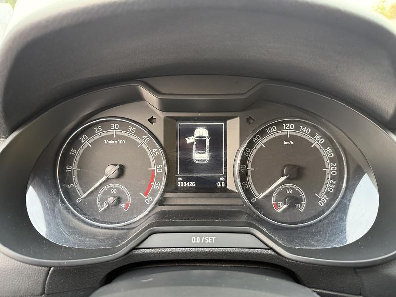 Škoda Octavia 1.6 TDI 85 kW - fotka 11 z 18