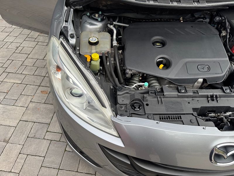 Mazda 5 (2012) 1.6 MZR-CD, 7míst - fotka 34 z 36