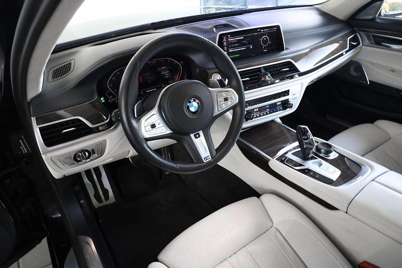 BMW Řada 7 740ld xDrive - fotka 5 z 40