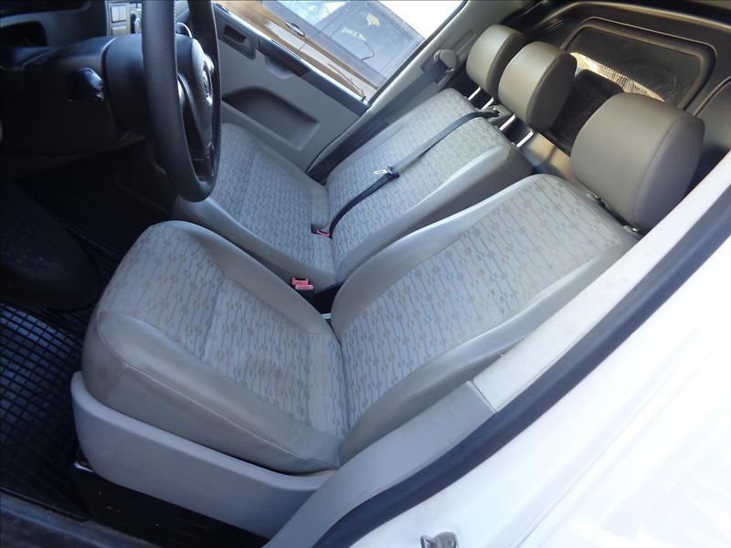 Volkswagen Transporter 2,0   long - fotka 12 z 16