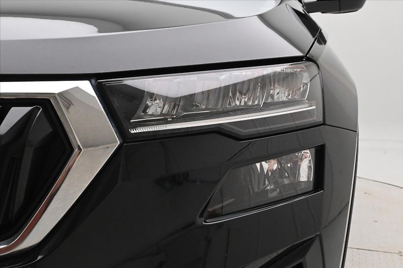 Škoda Karoq 2,0 TDI 85kW DSG TAŽNÉ Záruka - fotka 30 z 32