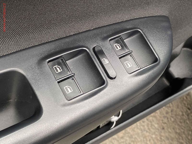 Škoda Octavia (2011) 1.4 TSi, Ambition, +kola - fotka 11 z 18