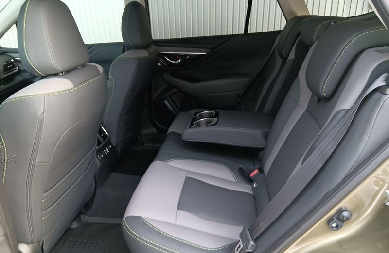 Subaru Outback (2026) 2.5i 4WD Field Nové - fotka 8 z 9