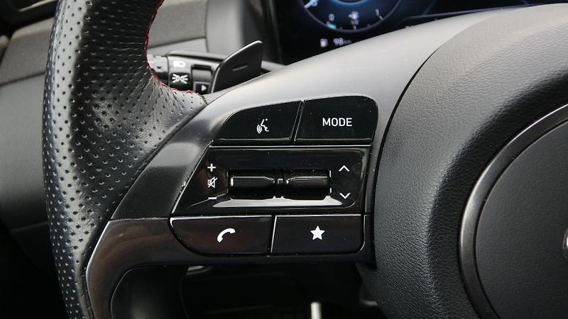 Hyundai Tucson 1.6 T-GDI mHEV 4x4 DCT N Line - fotka 11 z 27