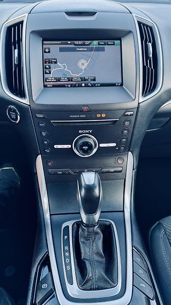 Ford Edge (2016) Ford Edge, 2.0 TDCi 4x4, Sport - fotka 11 z 22