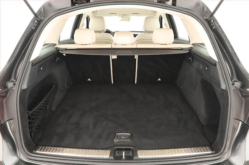 Mercedes-Benz GLC (2019) 220 d 4MATIC - fotka 11 z 19