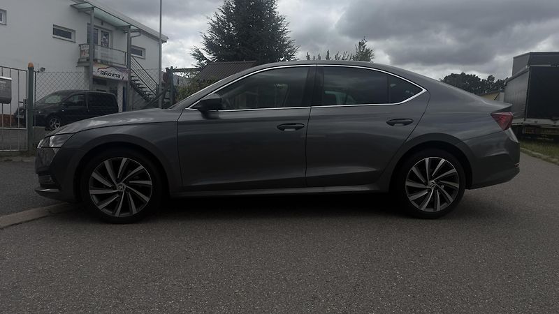 Škoda Octavia (2022) 1.5 TSI 110KW STYLE - fotka 10 z 22