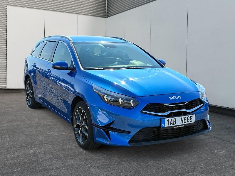 Kia Ceed (2023) TOP 1.5T-GDI 118kW CZ DPH - fotka 3 z 11