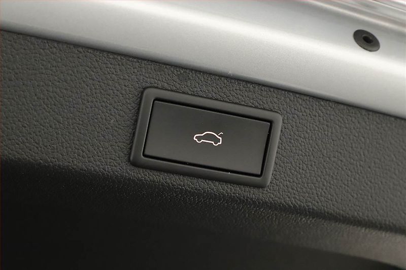 Škoda Superb (2021) Laurin&Klement 2.0 TDI - fotka 22 z 24