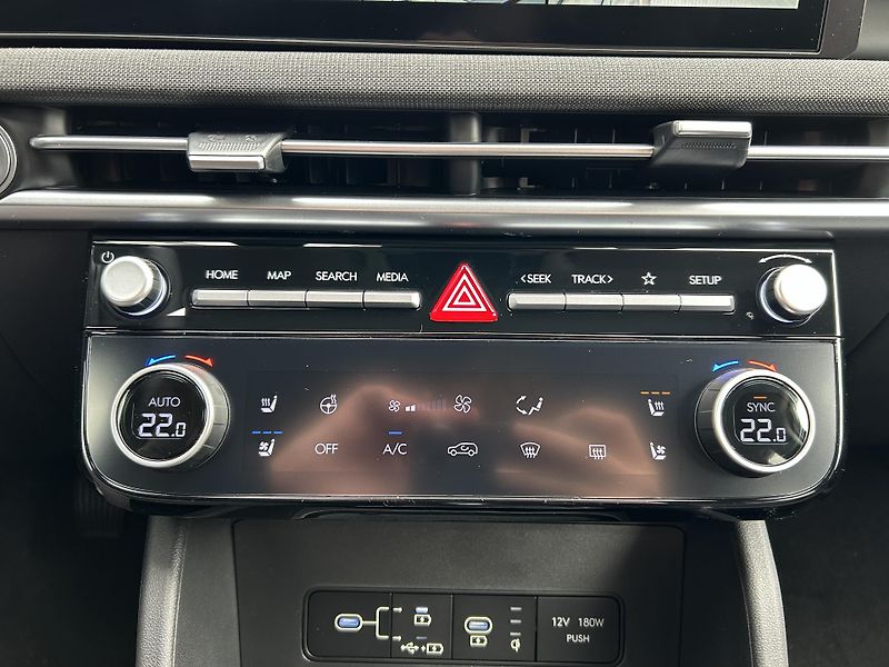 Hyundai Tucson 25 1,6 T-GDI MT PREMIUM LUXURY - fotka 35 z 39