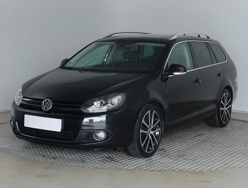 Volkswagen Golf (2012) Highline 2.0 TDI, Xenony - fotka 2 z 17