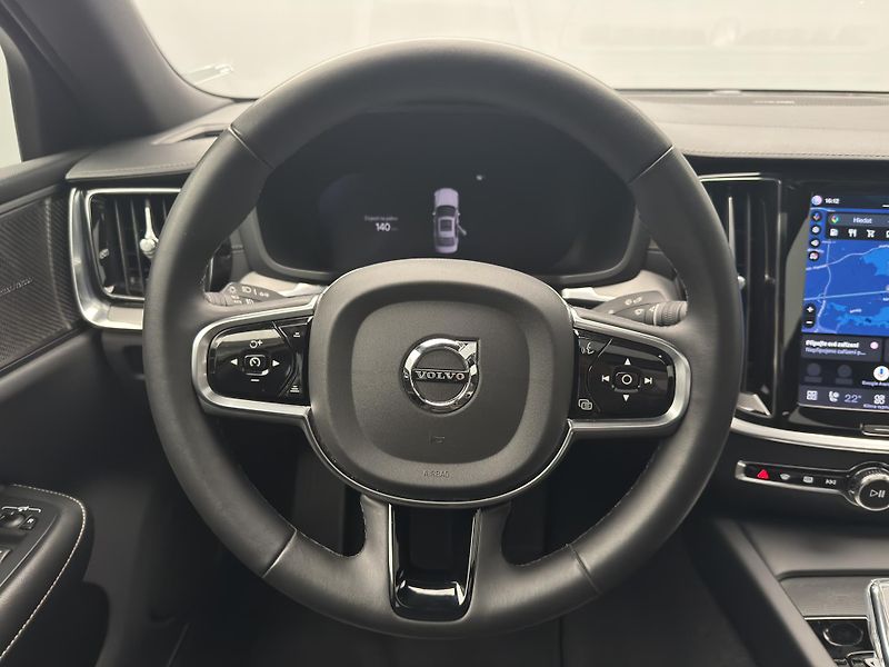 Volvo S60 B5 AWD ULTIMATE CZ 1.maj - fotka 3 z 48