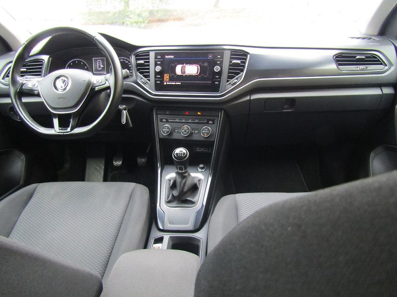 Volkswagen T-Roc (2018) 1.0 TSI 85kW  1.majitel - fotka 15 z 39