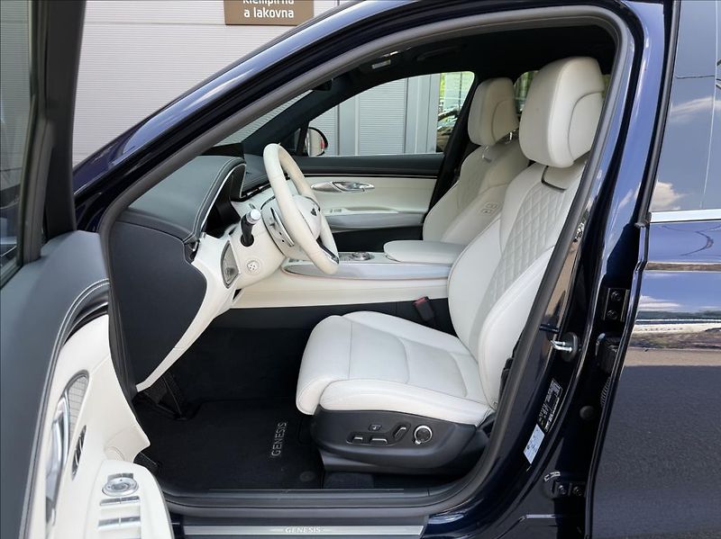 Genesis GV70 AWD  Electrified Sport - fotka 7 z 22