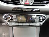 Hyundai i30 (2019) Combi 1.6CRDi,100kw,automat,ČR - náhled 24