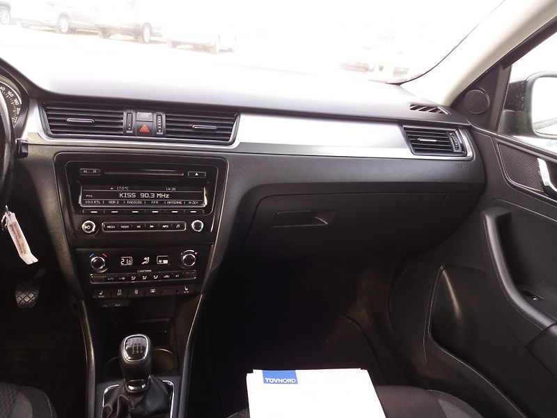 Škoda Rapid 1.2TSi,77kW,TAŽNY,NOVÉ-ROZVODY - fotka 10 z 24